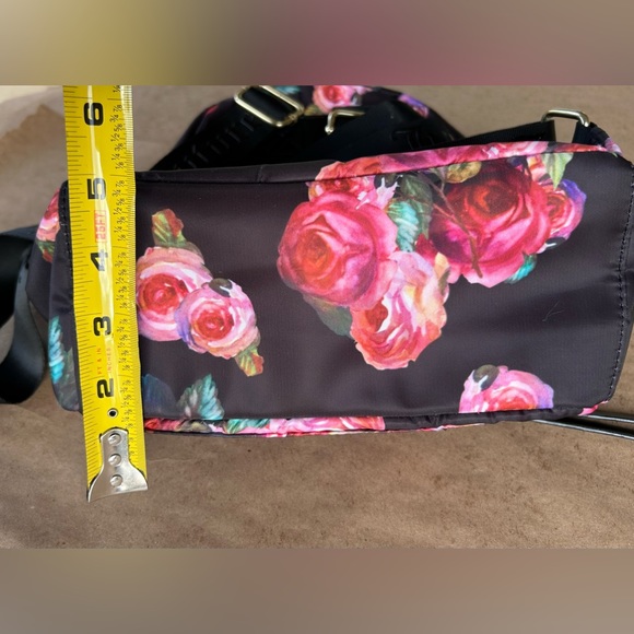 Juicy Couture Mini Backpack - Black Rosie - NWOT- Floral Pink Roses - - Picture 8 of 8